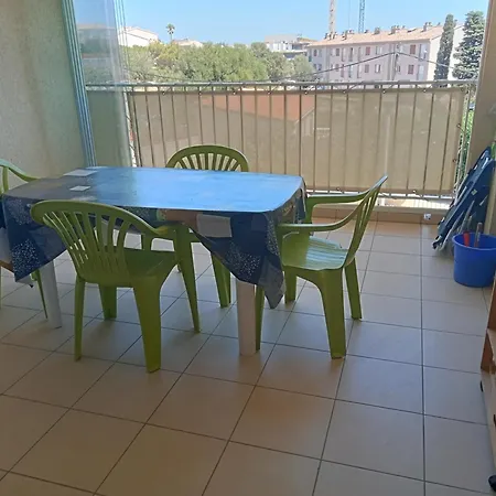 Les Eucalyptus Apartment *