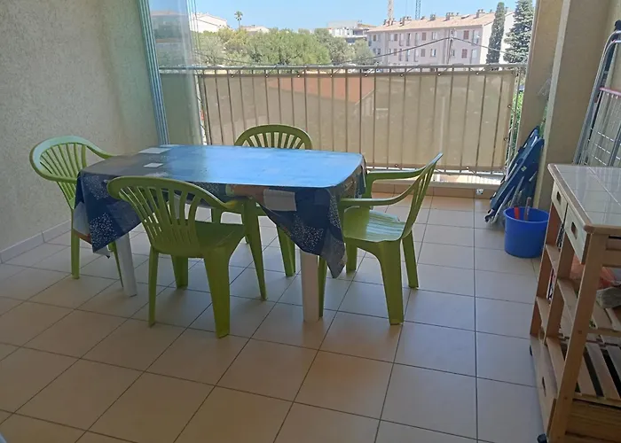 Les Eucalyptus Daire *